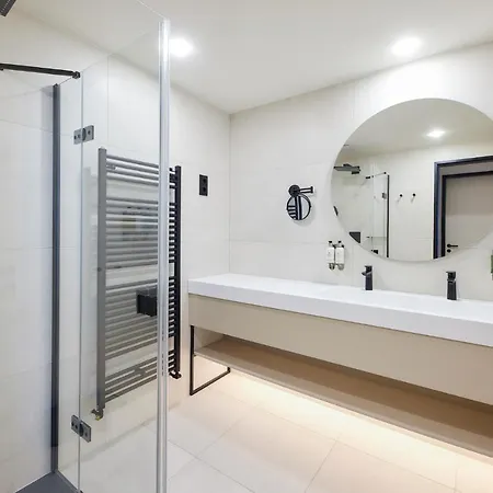 Lua - Adults Only Otel 5*
