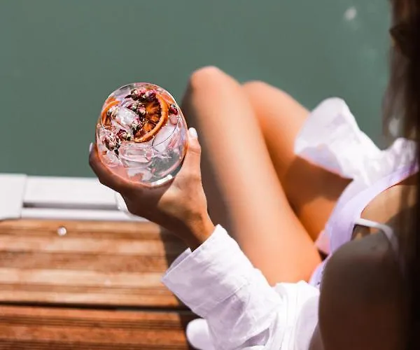 Hotell Lua - Adults Only